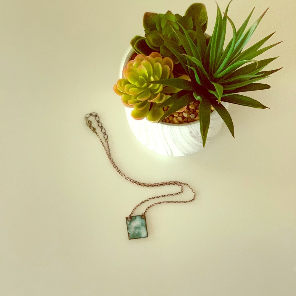 Vintage turquoise pendant necklace w bronze chain